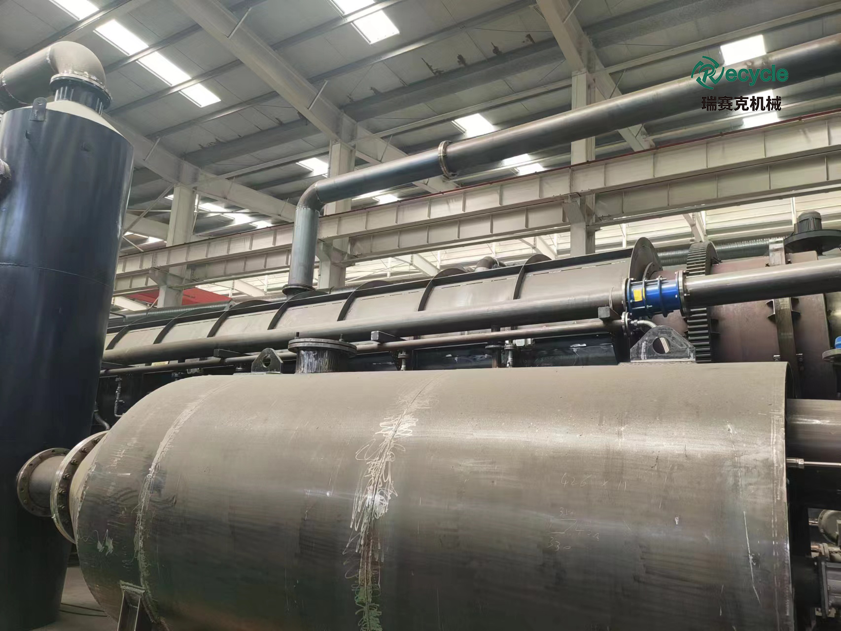 <strong>碳化爐電、氣、油聯(lián)產(chǎn)生產(chǎn)工藝：實(shí)現(xiàn)能源合理利用并減少成本</strong>